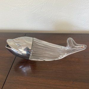 Vintage Whale shaker